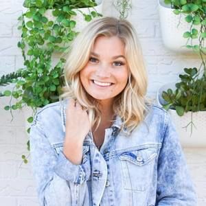 Meet your Posher, Anna